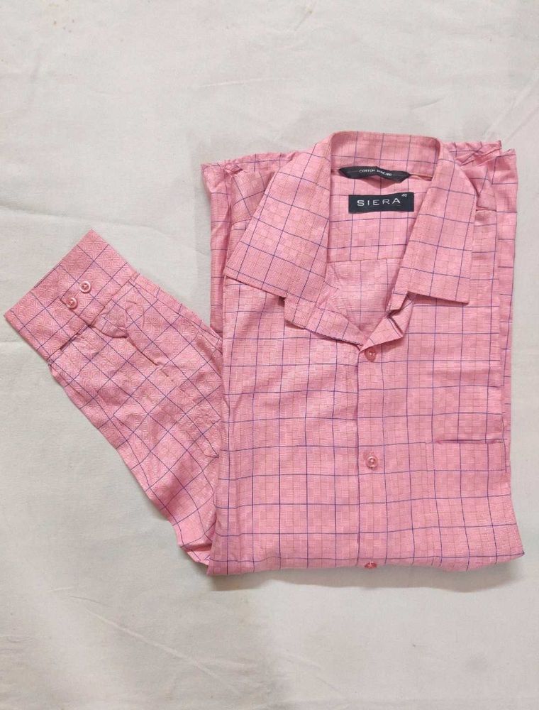 🆕 Men's Pink Plaid Button-Down Shirt