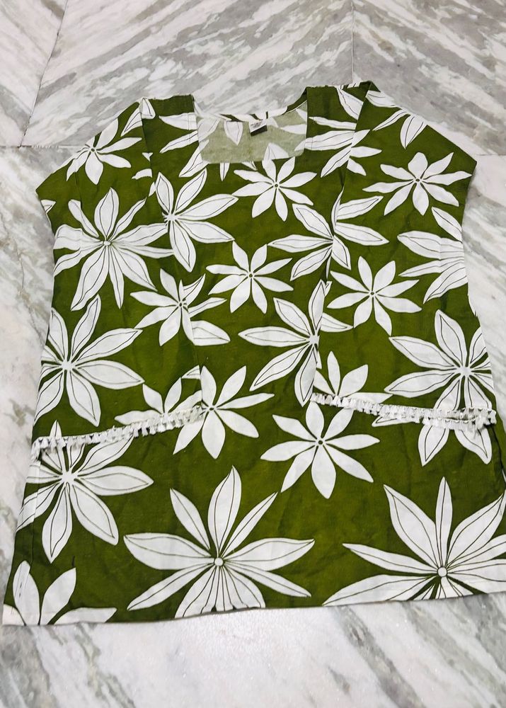 Stylish Green Floral Print tunic