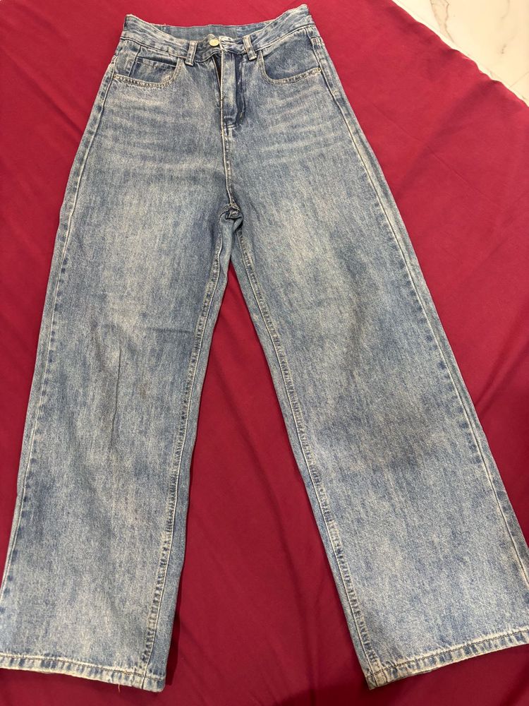 Light Wash Wide Leg Jeans