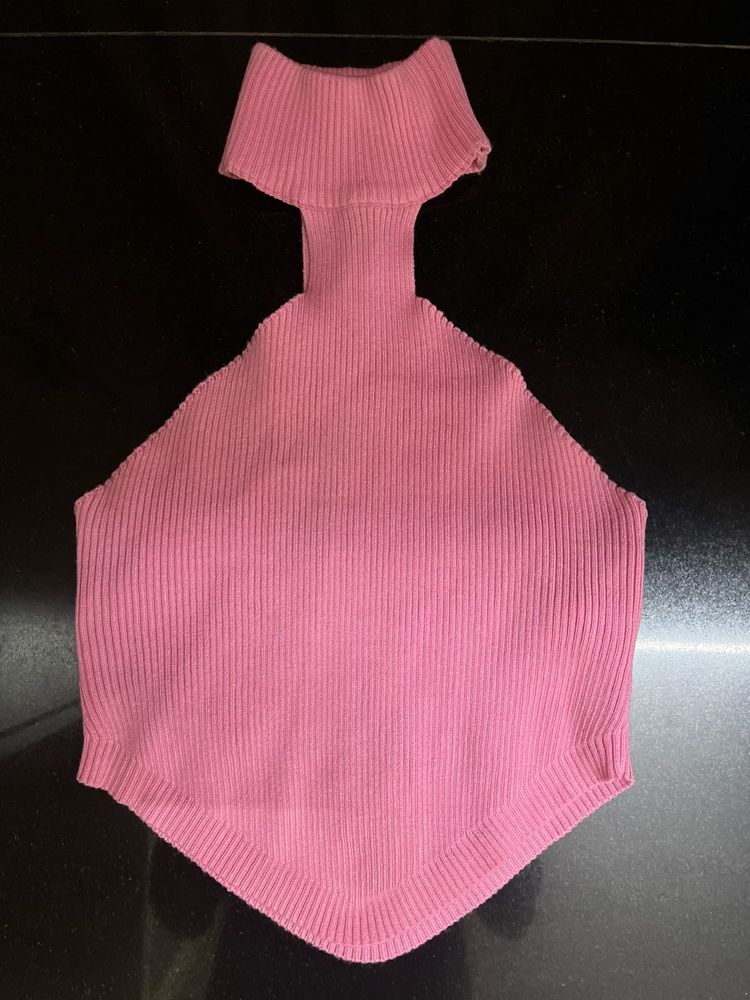 Forever 21 Pink Ribbed Cut-Out Neck Top
