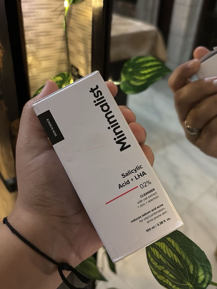 Minimalist Salicylic Acid + LHA 2% Cleanser