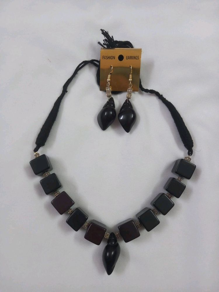 Black Resin Beads Set