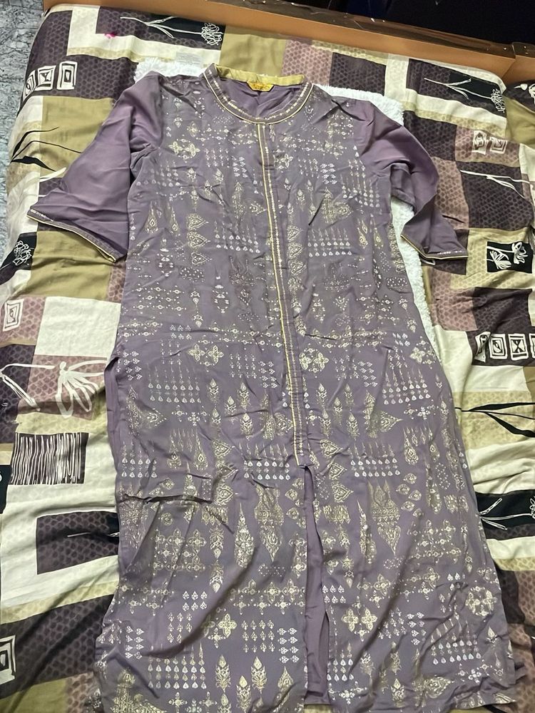Elegant Lavender Kurta with Gold Print