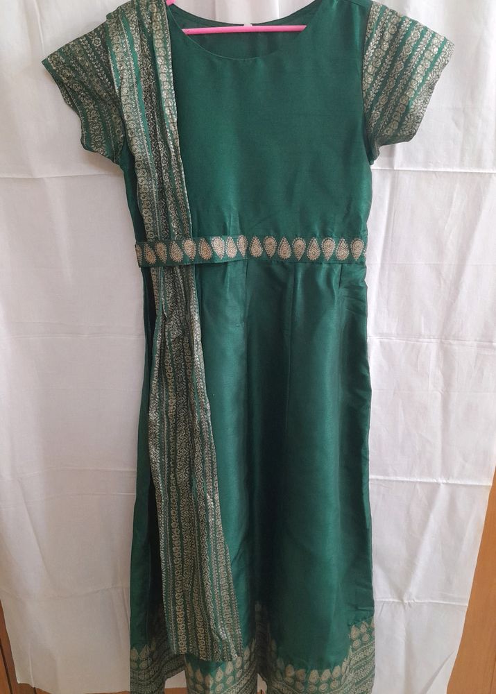 Gorgeous  Green Gown💚
