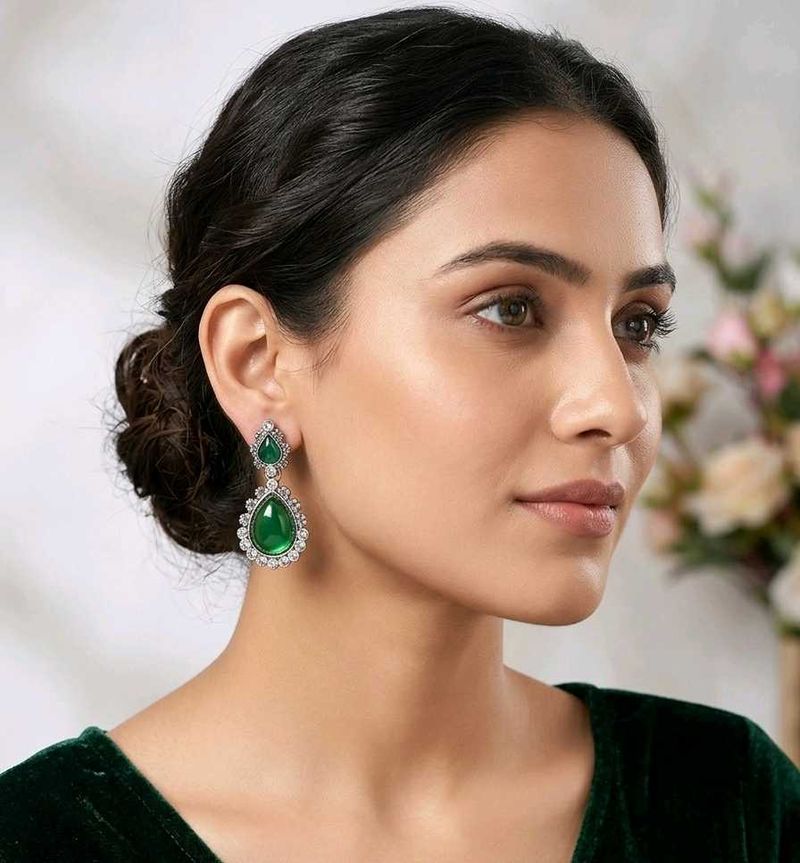 Stunning Emerald Drop Earrings