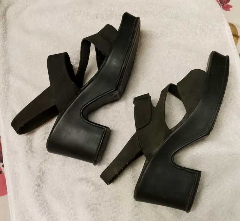 Black Wedge heels