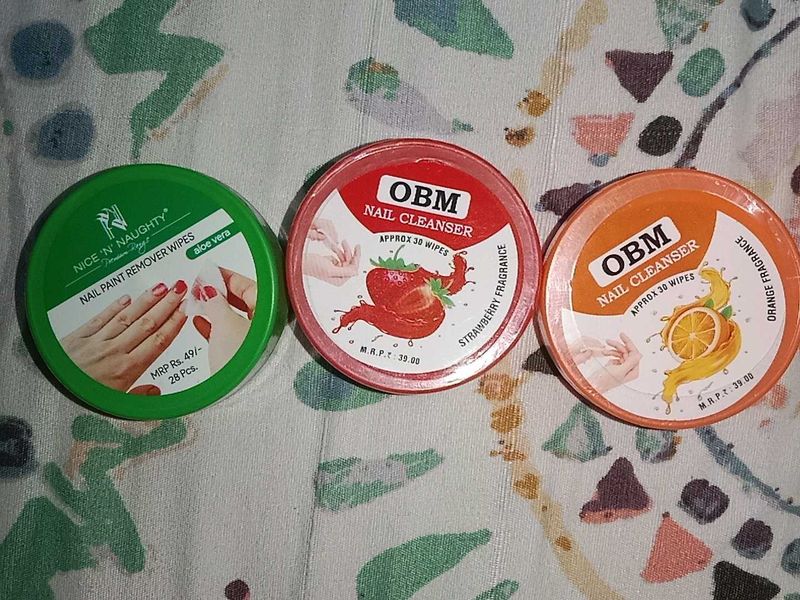 Nail polish remover wipes