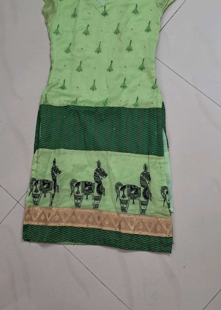 Girls Ethnic Green Kurti – 10–11 Years