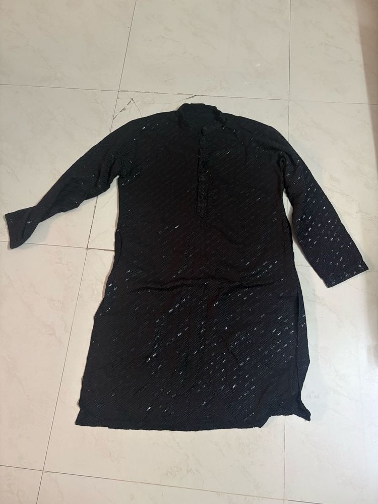 Men's Black Embellished Kurta