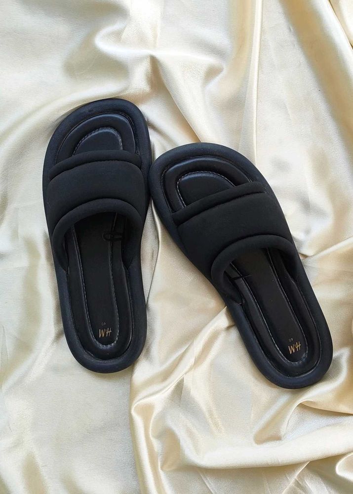 H&amp;M Padded Slides