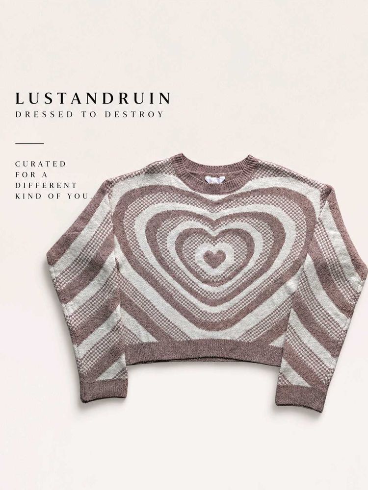 HEART PATTERN KNIT SWEATER
