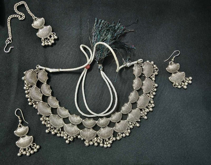 Oxidized Silver Necklace with Earrings