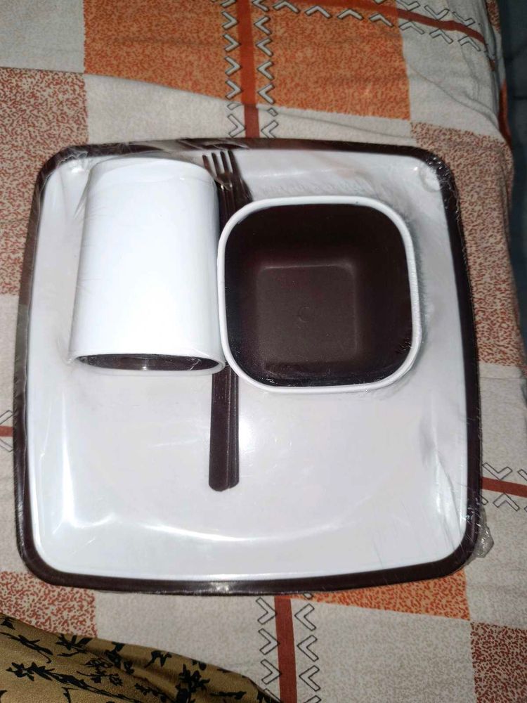 Stylish Dinnerware Set