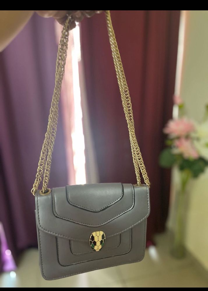 Chic Crossbody Chain Bag