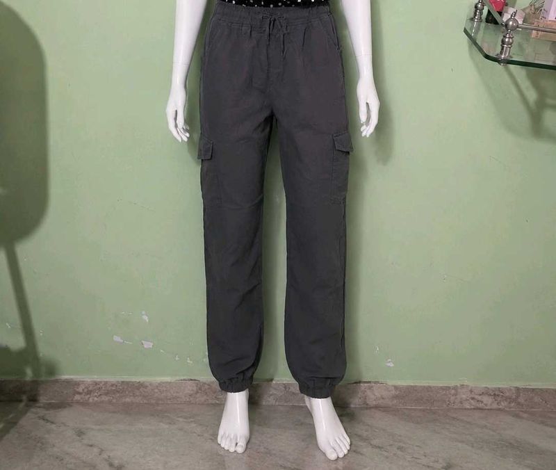 Stylish jogger pant