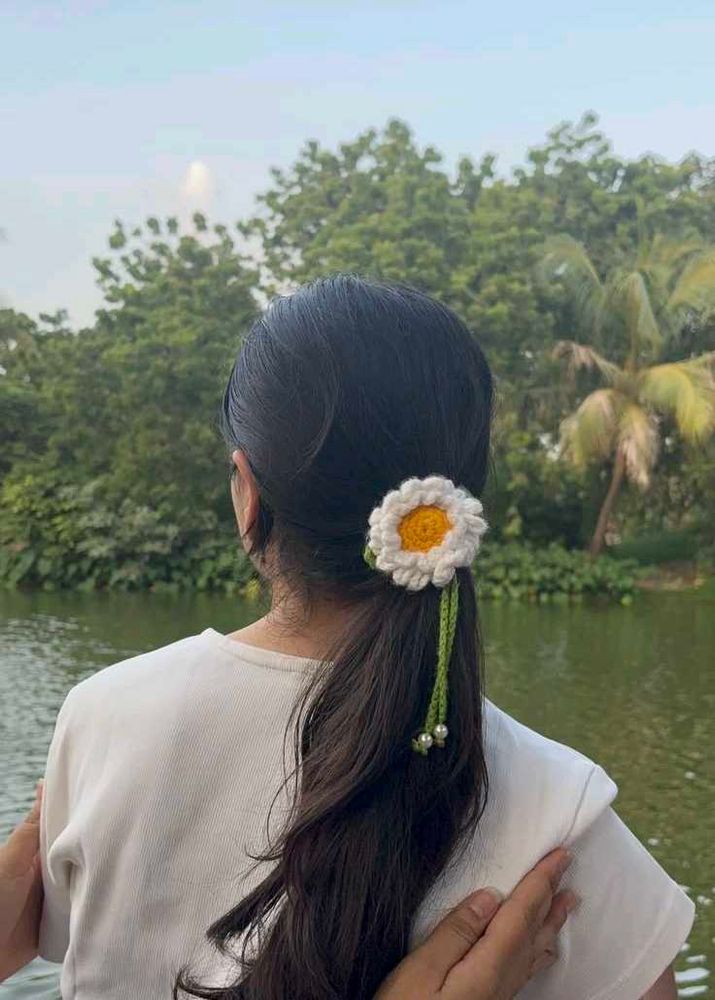 Cute Crochet Daisy Hair Clip