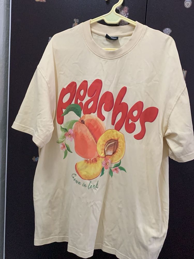 Peaches Graphic Print T-Shirt