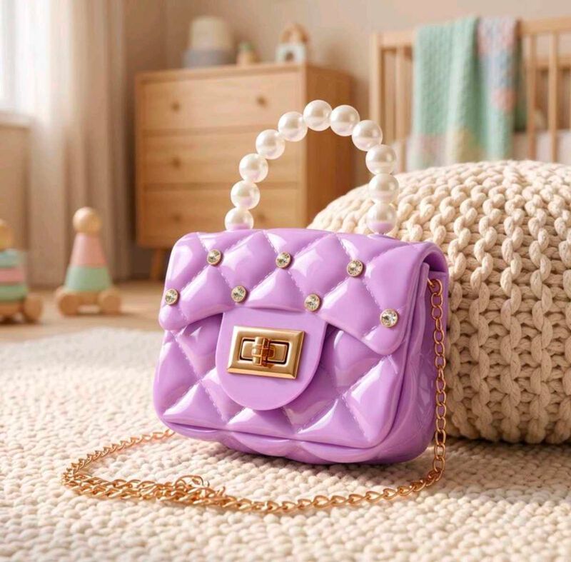 Cute Pearl Handle Quilted Handbag