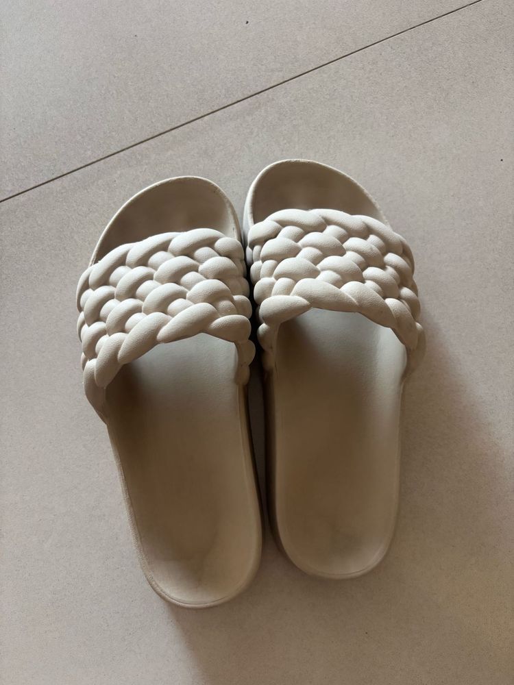 zudio Stylish Braided Slides