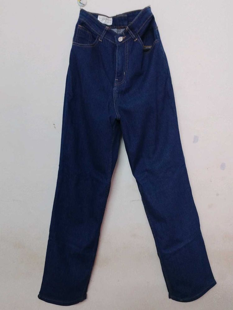 Classic Dark Wash High-Waisted Jeans