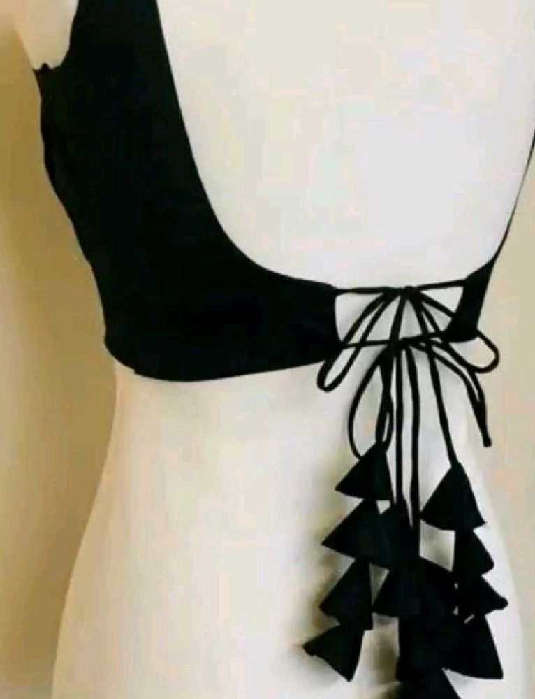 Full Backless dori blouse padded