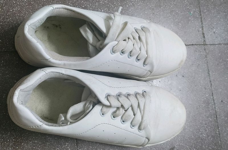 White casual shoes