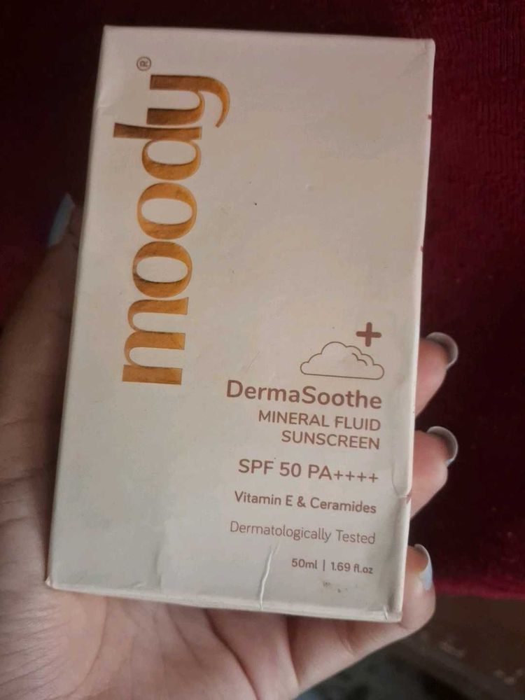 Moody Derma Soothe Fluid Sunscreen