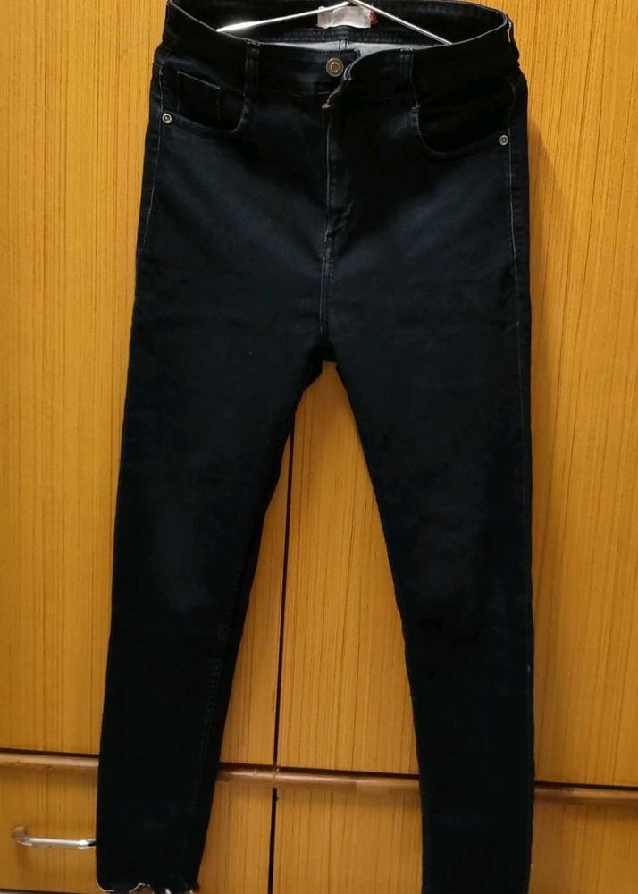 Black Denim Strechable Skinny Jeans