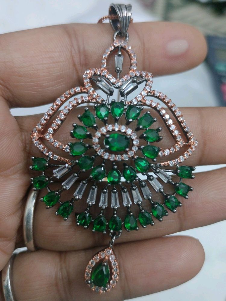 Antitarnish Pendant With Chain