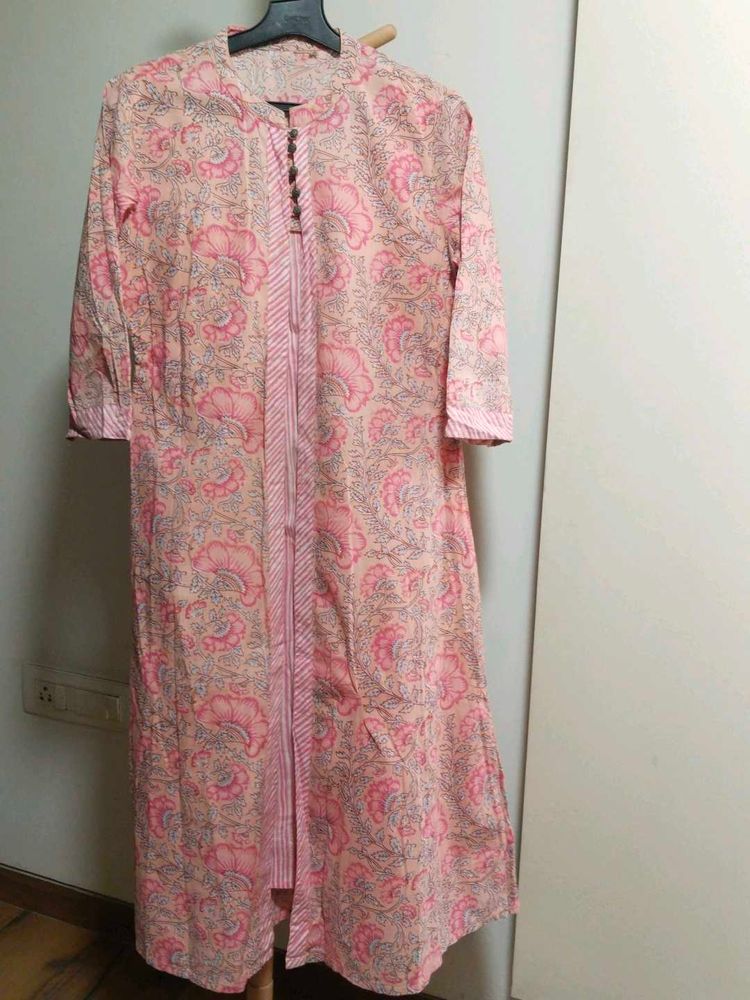 Buy1 Get1 (same priced item) jacketstyle kurti