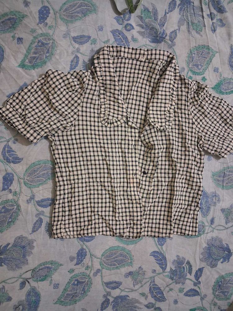 Cute Checkered Button-Up Top