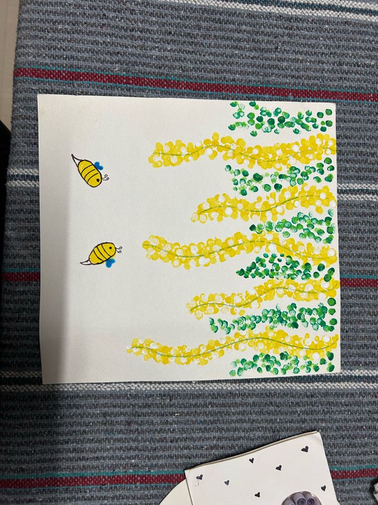 Cute Bee &amp; Flower Painting