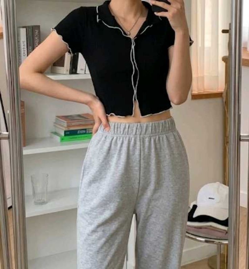 Black Korean Collared Crop Top