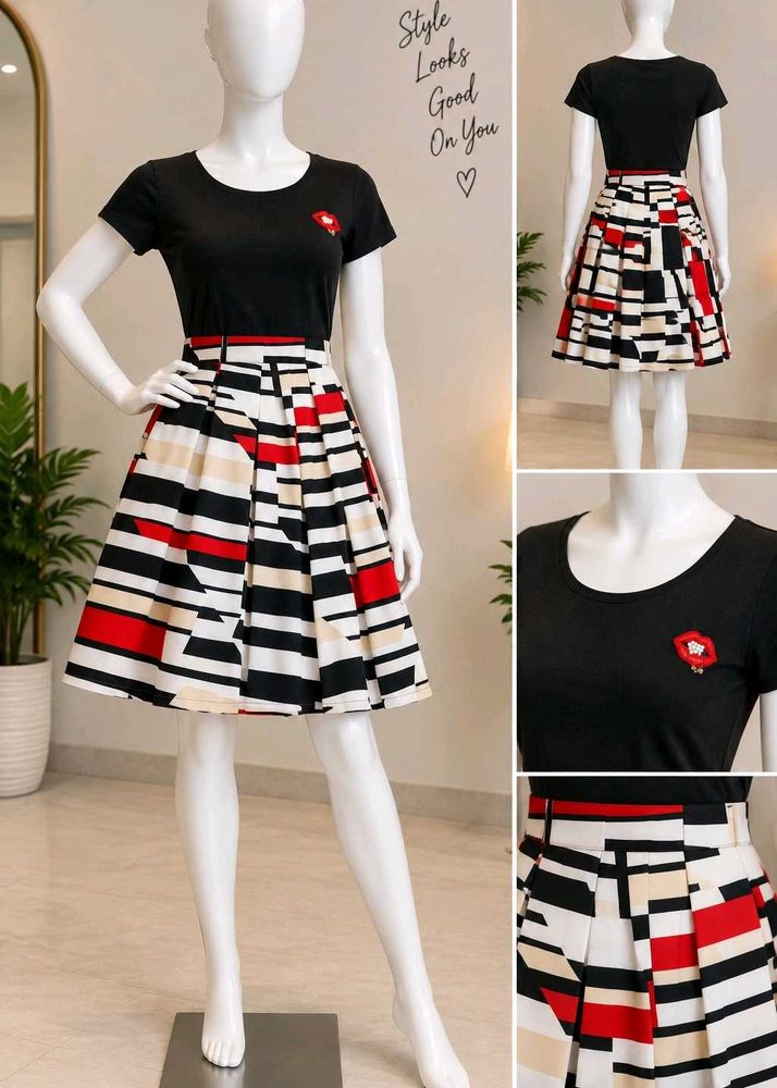 Chic Black &amp; White Geometric Print hotshot