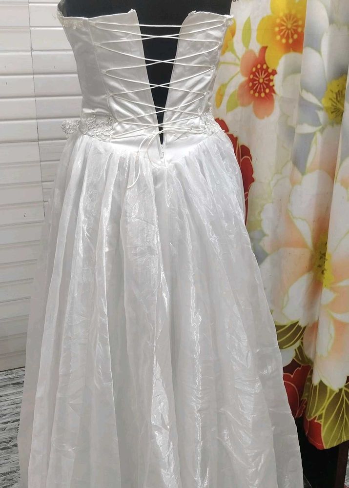 Elegant White Wedding Gown