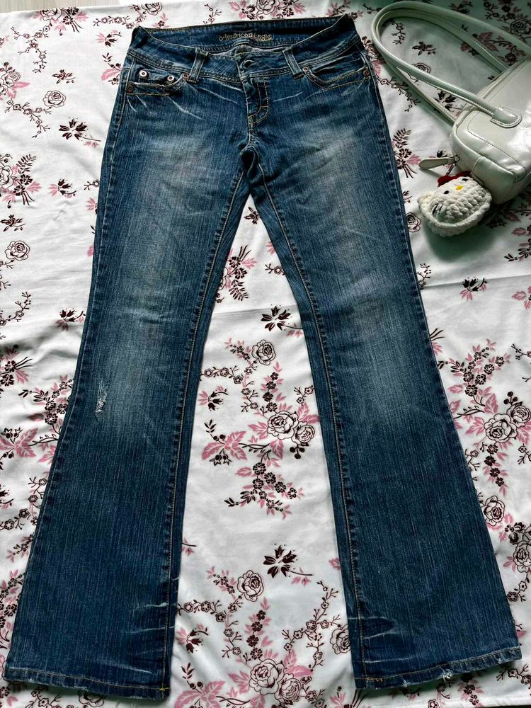American eagle low Waist jeans