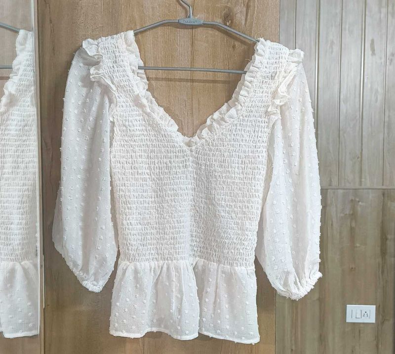 💋white puff top 🪄