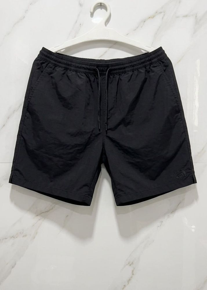 L-XL orginal The North Face Black Shorts