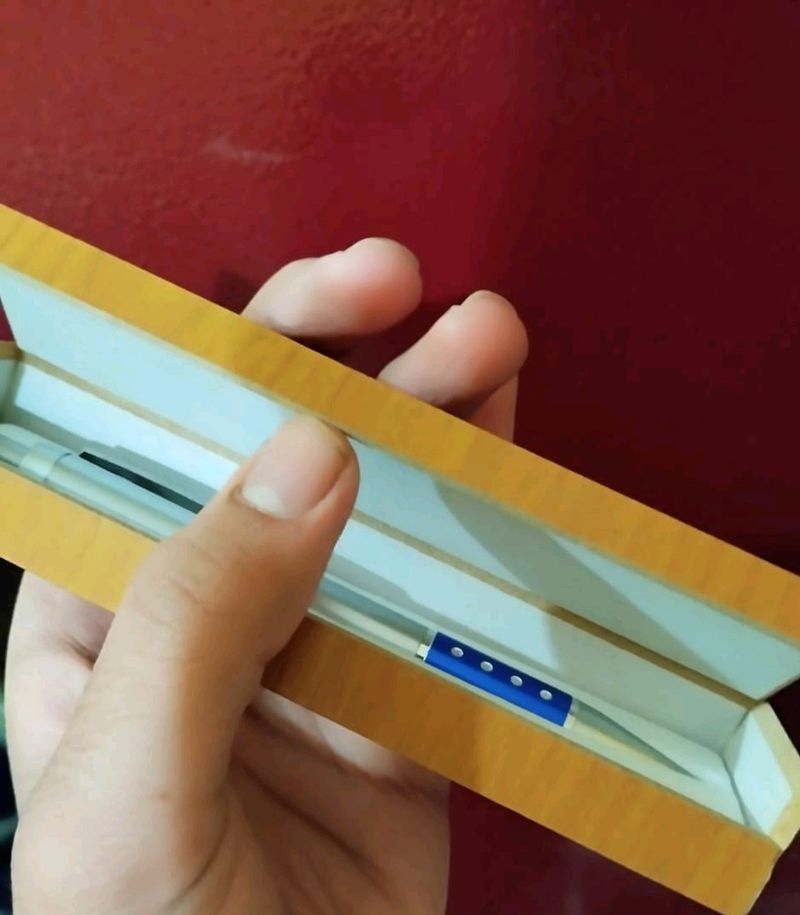 New Pen Set With Box