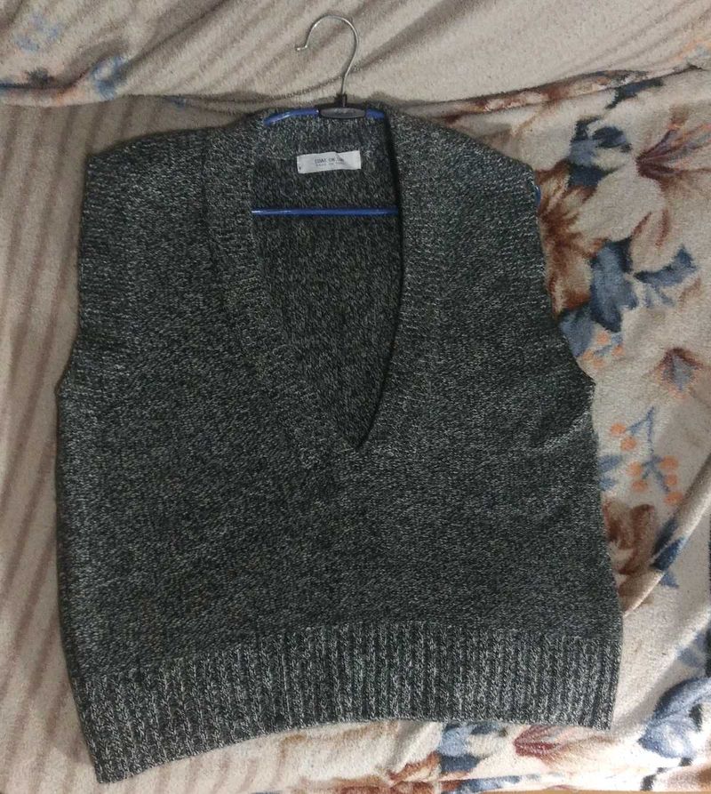 unisex soft &amp; light-weight  knitted vest