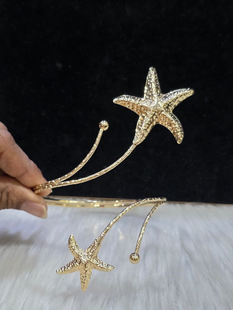 Gold Starfish Armlet Bracelet