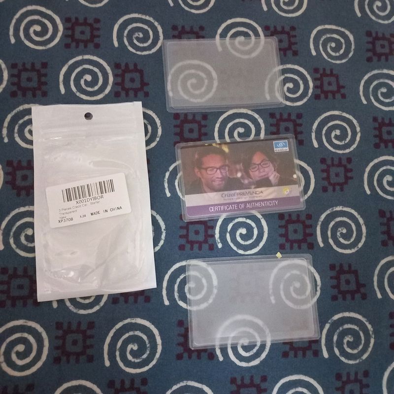 3 Credit Card Cover New Un Used. Keeps Credit Card Safe. Free Eye Record Card As Shown In the Picture.