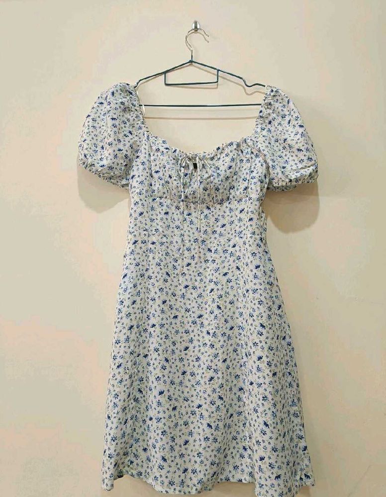 h&amp;m floral white and blue detailed tie dress
