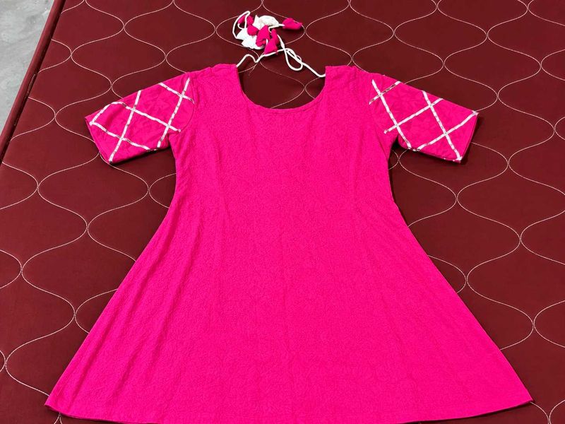 Short Pink kurti upto xl size