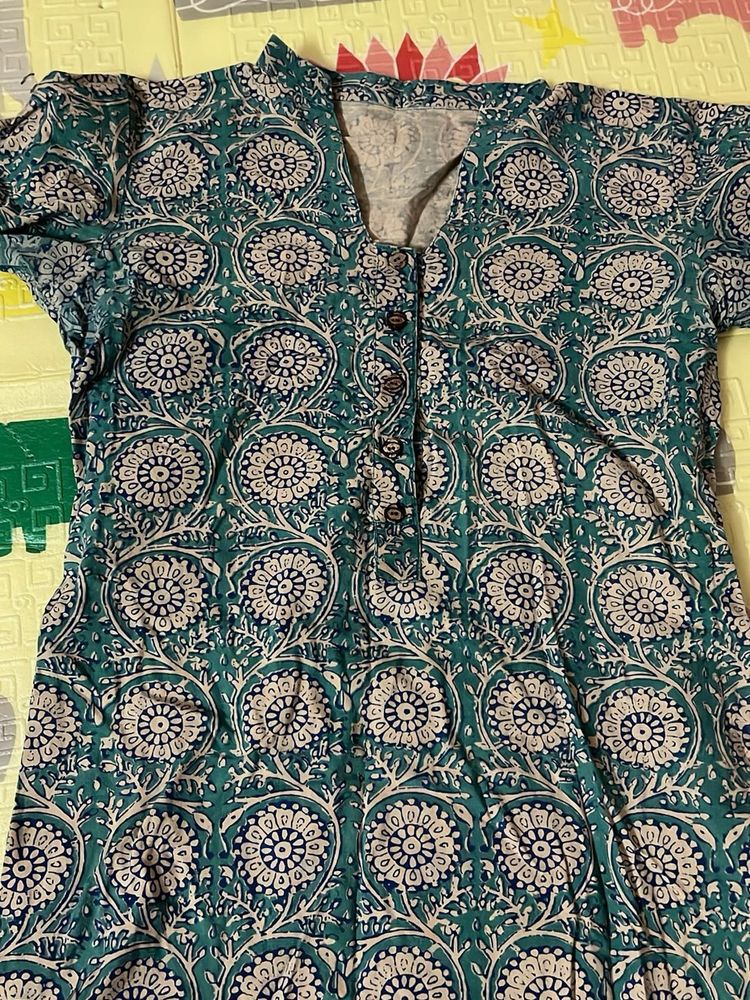 Women's Teal Floral Print Short Kurta