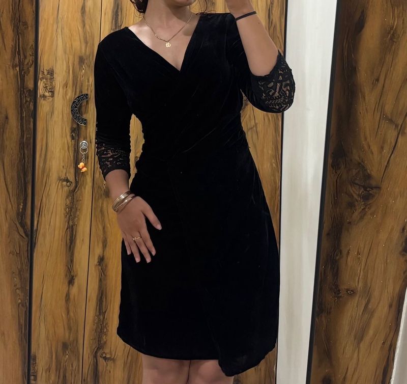 Elegant Black Velvet Lace Dress