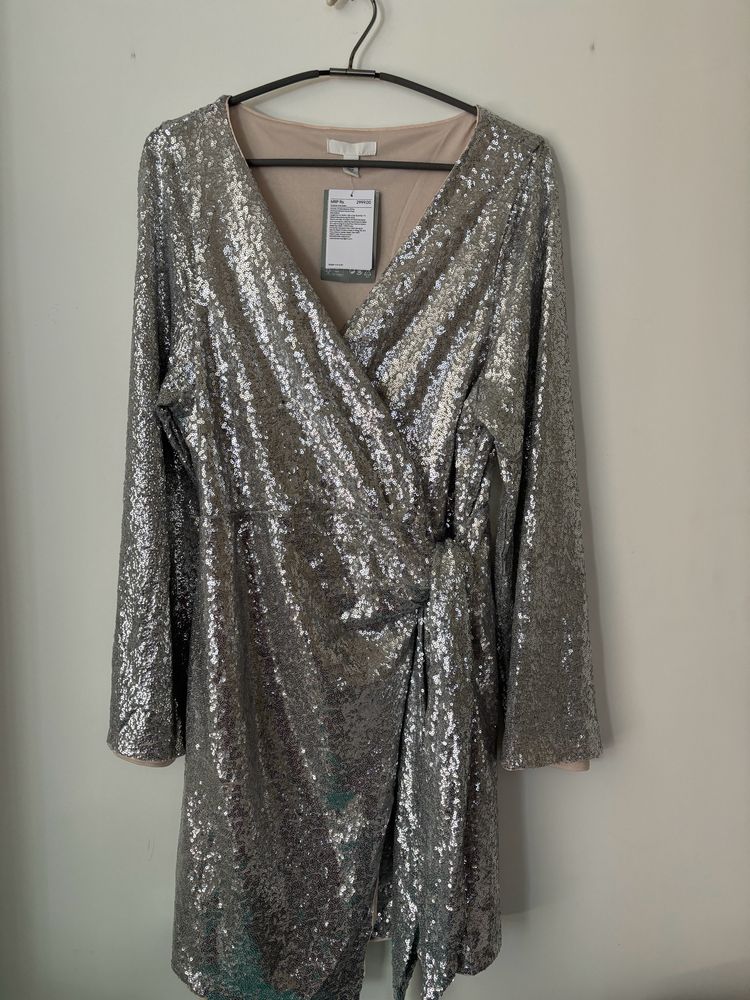 Hnm Dress With Tag