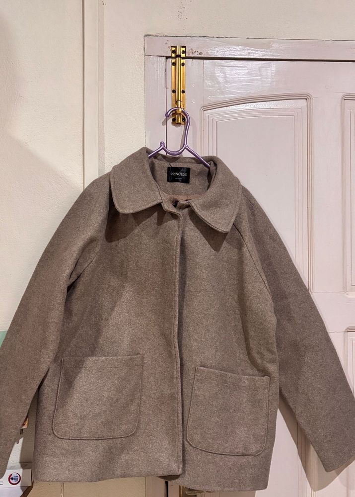 Stylish Taupe Cropped Jacket
