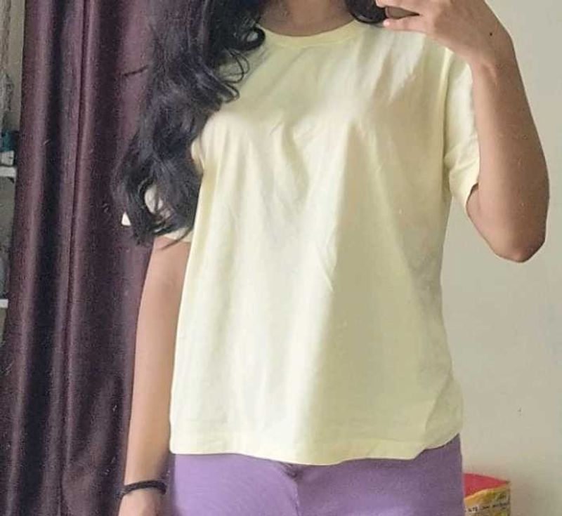 Comfortable Pastel Yellow T-Shirt