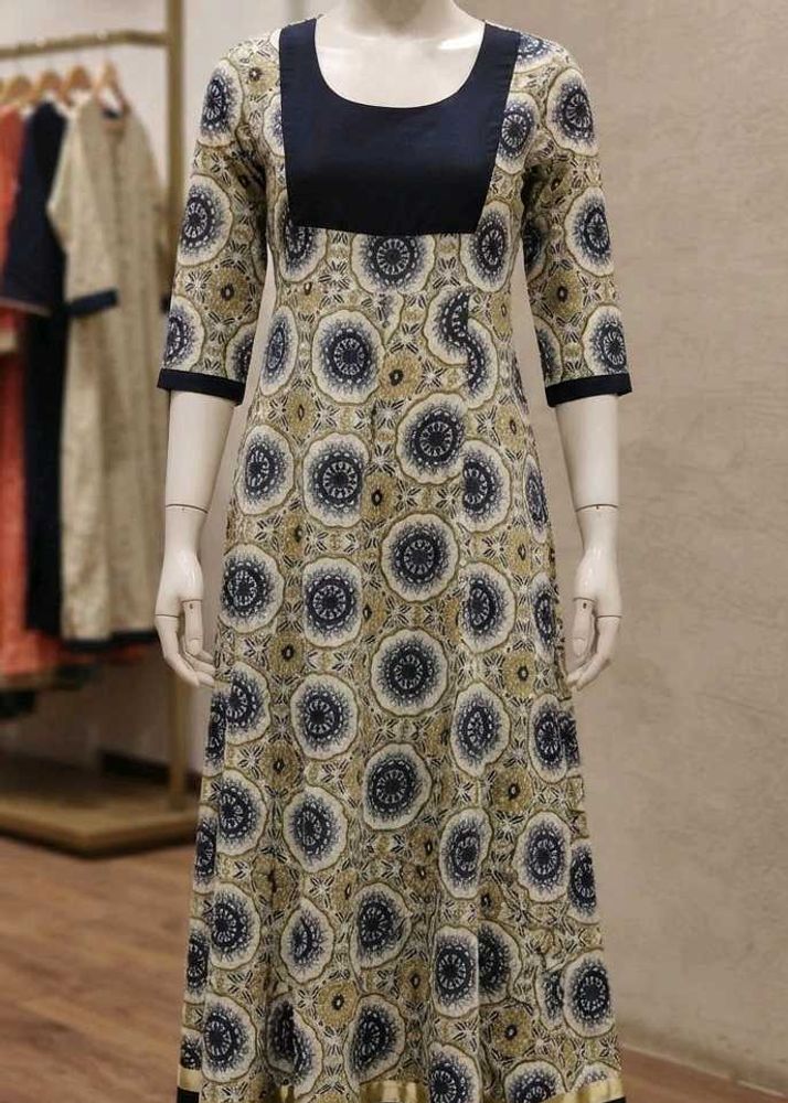 Elegant Printed Kurta